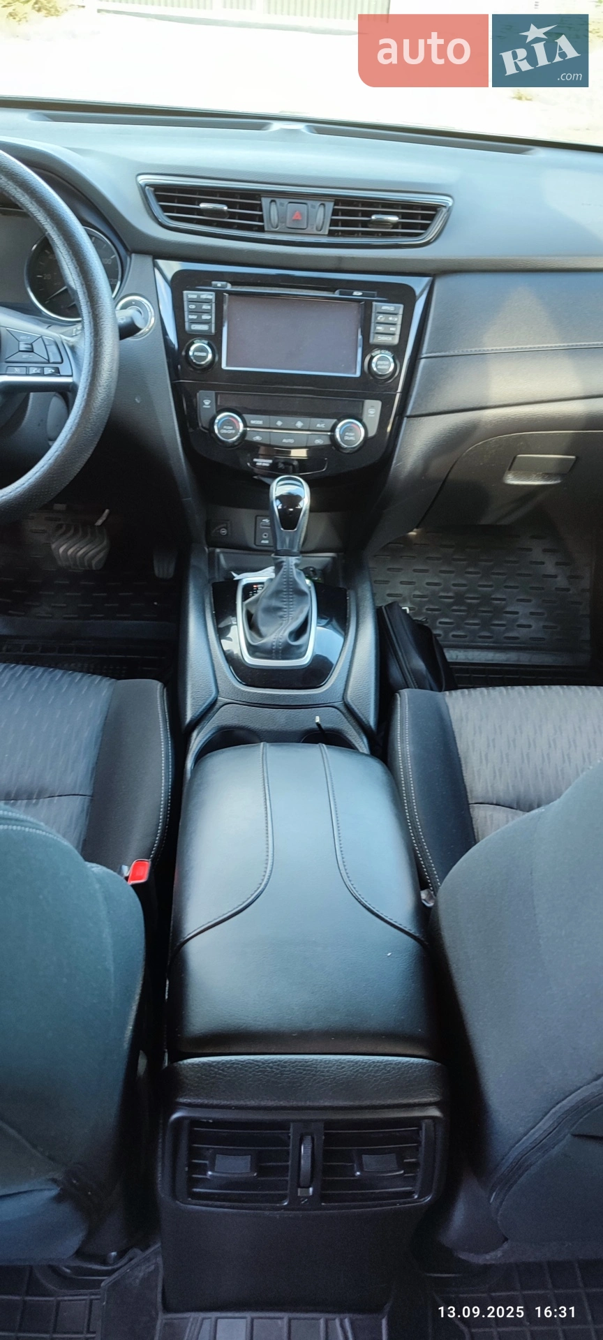2017 Nissan Rogue - мініатюра 13
