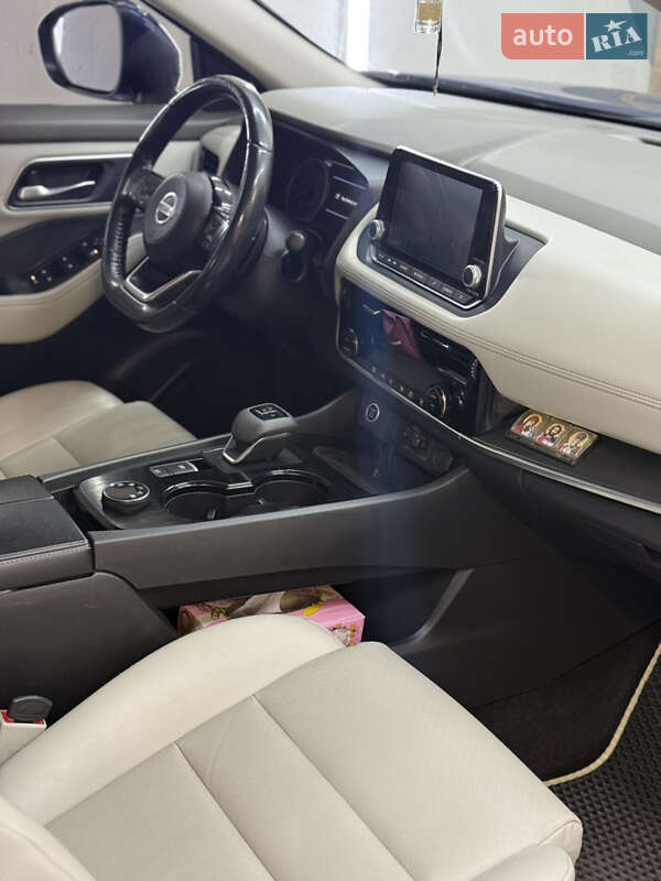 Позашляховик / Кросовер Nissan Rogue 2020 в Чернігові