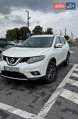Позашляховик / Кросовер Nissan Rogue 2015 в Луцьку