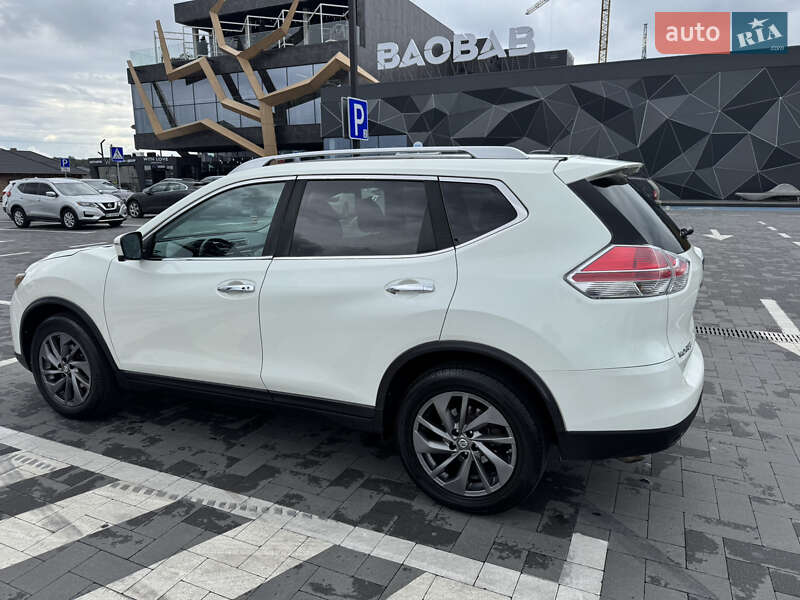 Внедорожник / Кроссовер Nissan Rogue 2015 в Луцке