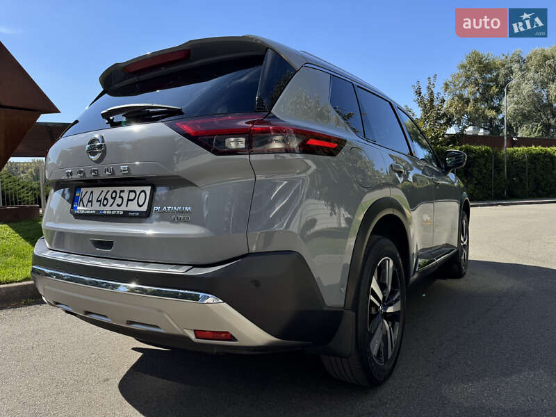 Позашляховик / Кросовер Nissan Rogue 2021 в Києві