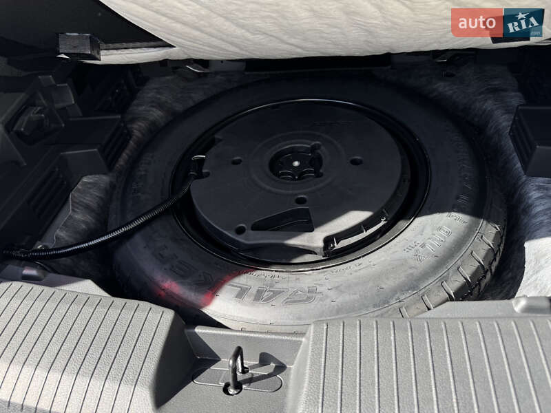 Позашляховик / Кросовер Nissan Rogue 2021 в Києві