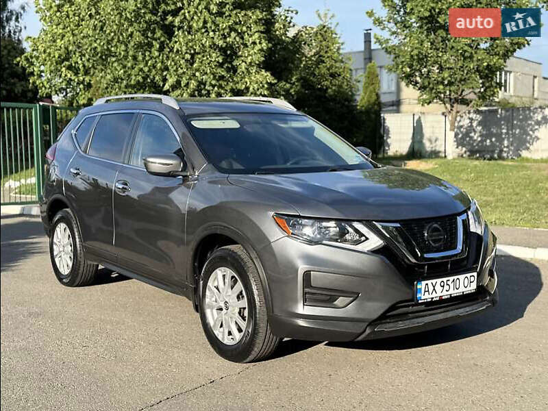 Позашляховик / Кросовер Nissan Rogue 2018 в Києві