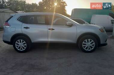 Внедорожник / Кроссовер Nissan Rogue 2015 в 