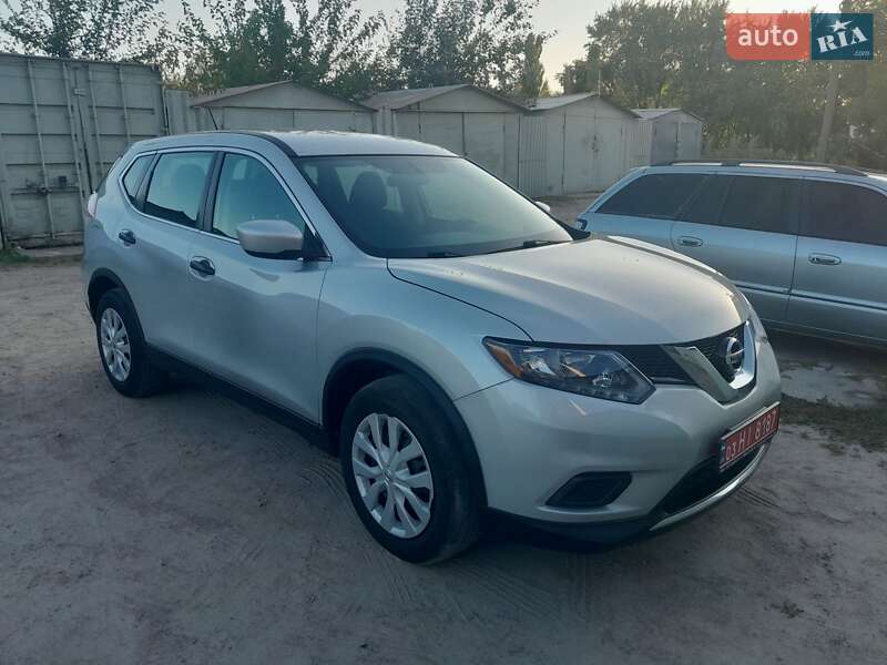Внедорожник / Кроссовер Nissan Rogue 2015 в 