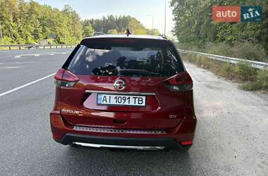 Внедорожник / Кроссовер Nissan Rogue 2018 в 