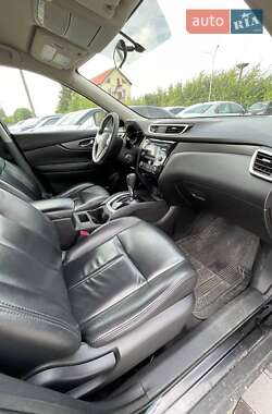 Внедорожник / Кроссовер Nissan Rogue 2015 в 