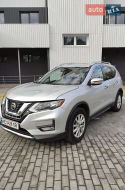 Внедорожник / Кроссовер Nissan Rogue 2019 в Каменском