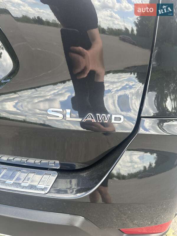 Позашляховик / Кросовер Nissan Rogue 2017 в Харкові