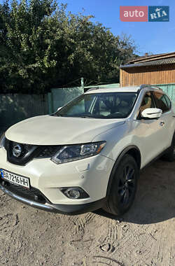 Внедорожник / Кроссовер Nissan Rogue 2015 в Николаеве