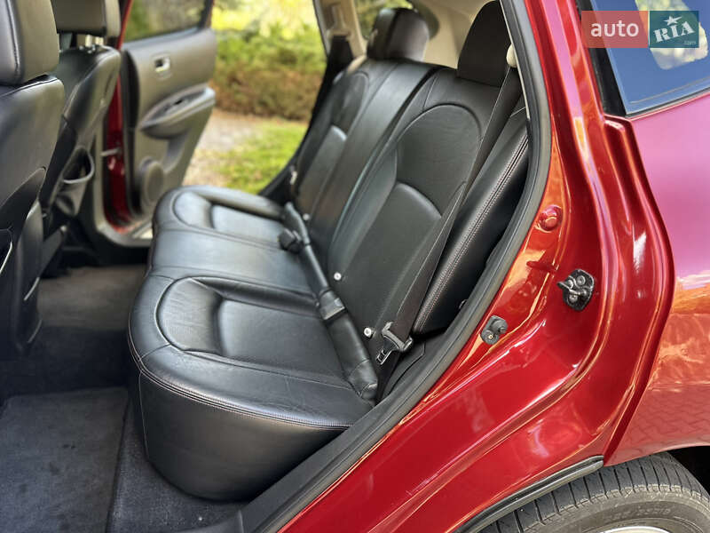 Позашляховик / Кросовер Nissan Rogue 2011 в Одесі