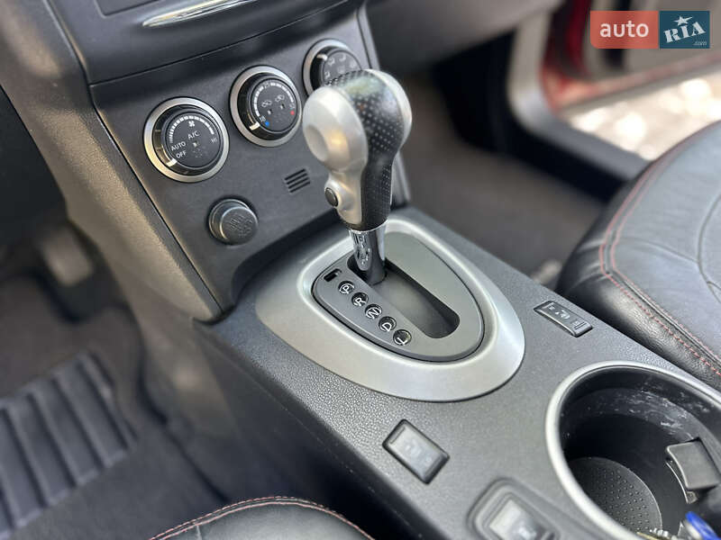 Позашляховик / Кросовер Nissan Rogue 2011 в Одесі