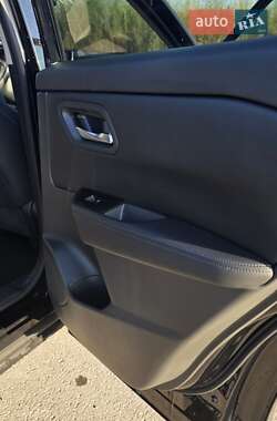 Внедорожник / Кроссовер Nissan Rogue 2024 в 