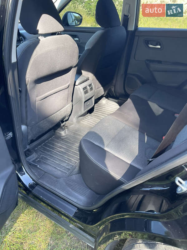 Внедорожник / Кроссовер Nissan Rogue 2021 в Ивано-Франковске