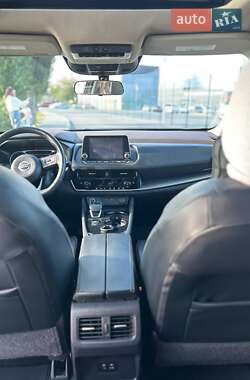 Внедорожник / Кроссовер Nissan Rogue 2021 в 