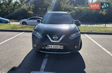 Внедорожник / Кроссовер Nissan Rogue 2016 в Киеве