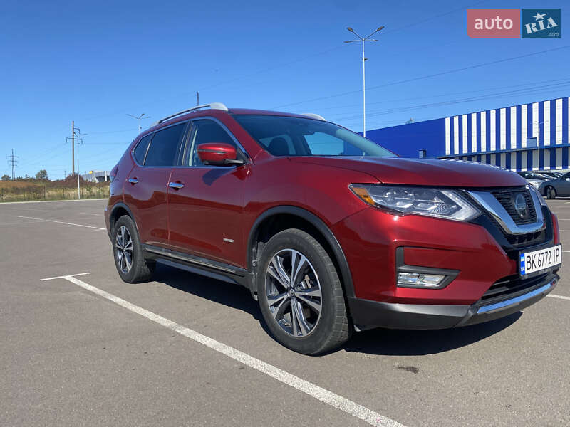 Позашляховик / Кросовер Nissan Rogue 2018 в Рівному
