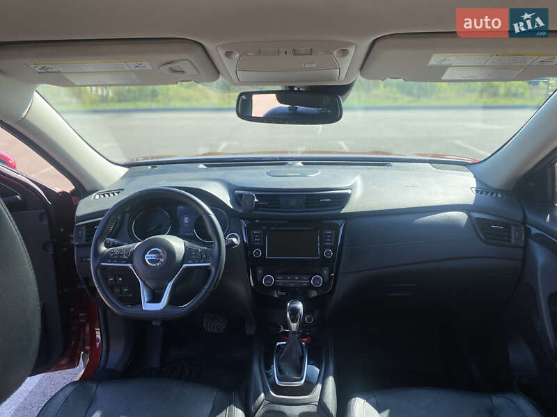 Позашляховик / Кросовер Nissan Rogue 2018 в Рівному