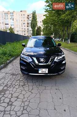 Внедорожник / Кроссовер Nissan Rogue 2018 в Здолбунове
