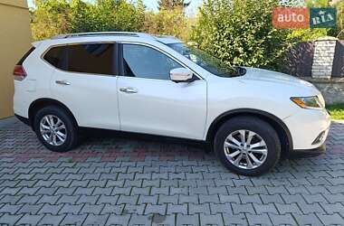 Позашляховик / Кросовер Nissan Rogue 2015 в 