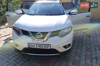 Позашляховик / Кросовер Nissan Rogue 2015 в 