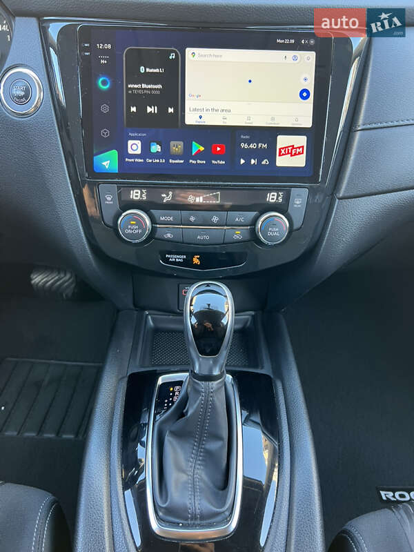 Внедорожник / Кроссовер Nissan Rogue 2017 в Киеве