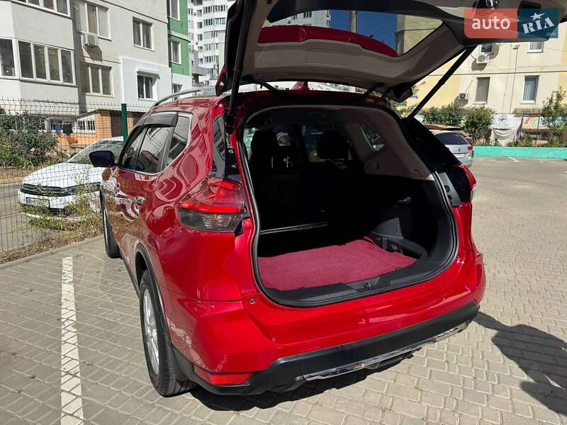 Внедорожник / Кроссовер Nissan Rogue 2017 в Одессе