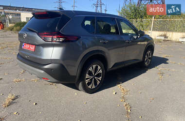 Внедорожник / Кроссовер Nissan Rogue 2023 в 