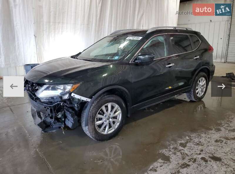 Внедорожник / Кроссовер Nissan Rogue 2018 в 