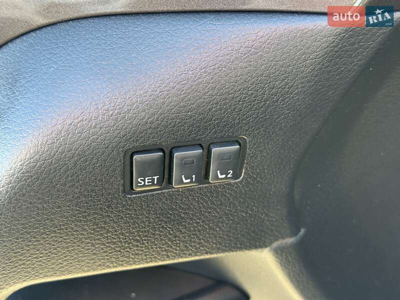 Позашляховик / Кросовер Nissan Rogue 2019 в Миколаєві