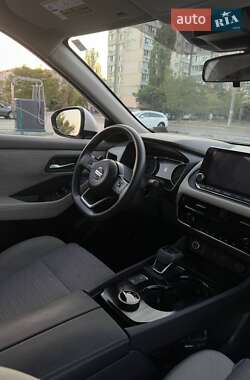 Внедорожник / Кроссовер Nissan Rogue 2021 в 