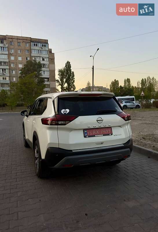 Внедорожник / Кроссовер Nissan Rogue 2021 в Днепре