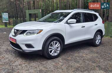 Внедорожник / Кроссовер Nissan Rogue 2015 в Дубно
