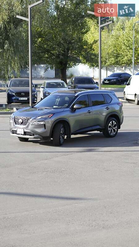 Позашляховик / Кросовер Nissan Rogue 2023 в Дніпрі