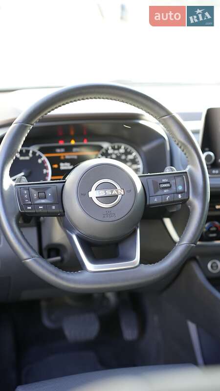 Позашляховик / Кросовер Nissan Rogue 2023 в Дніпрі