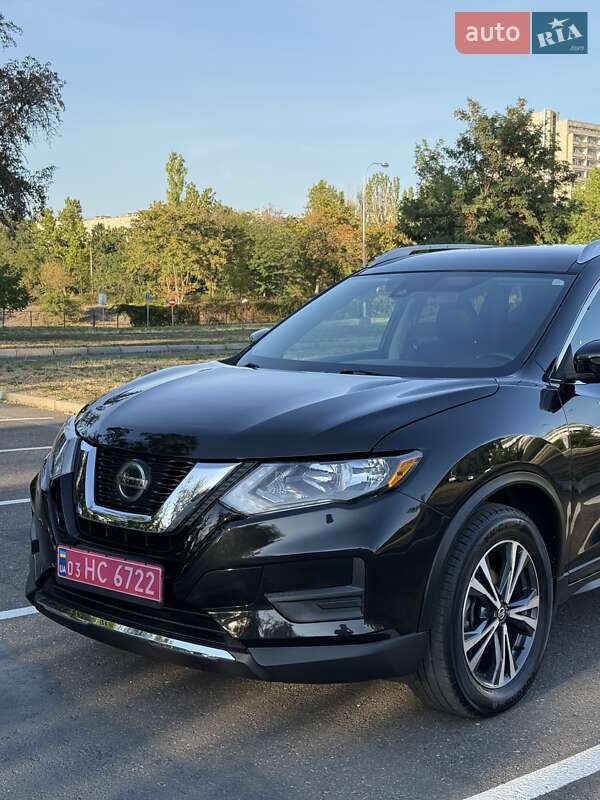 Позашляховик / Кросовер Nissan Rogue 2019 в Миколаєві