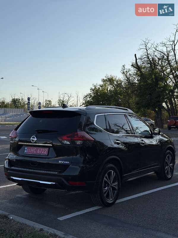 Позашляховик / Кросовер Nissan Rogue 2019 в Миколаєві