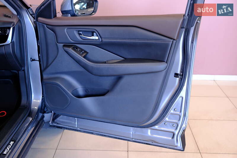 Внедорожник / Кроссовер Nissan Rogue 2023 в Одессе