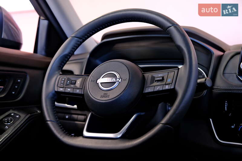 Внедорожник / Кроссовер Nissan Rogue 2023 в Одессе