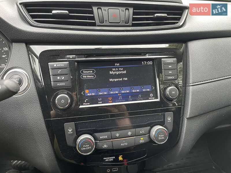 Позашляховик / Кросовер Nissan Rogue 2018 в Миргороді