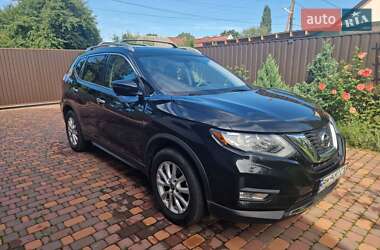 Позашляховик / Кросовер Nissan Rogue 2017 в Сумах