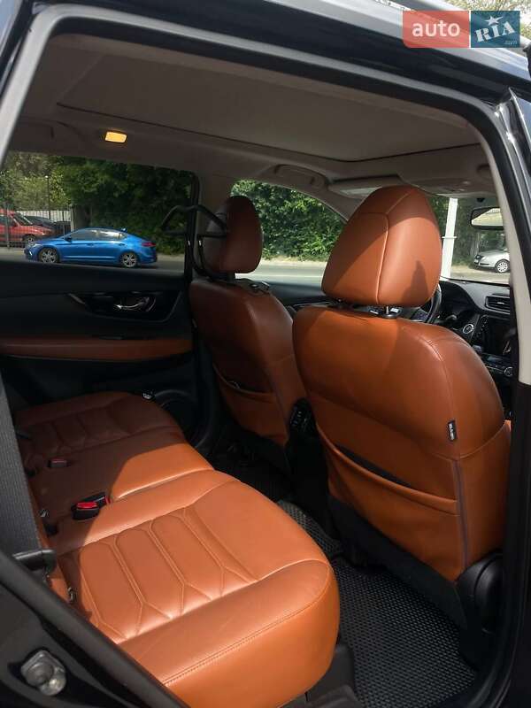 Внедорожник / Кроссовер Nissan Rogue 2019 в Днепре