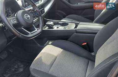 Внедорожник / Кроссовер Nissan Rogue 2023 в 