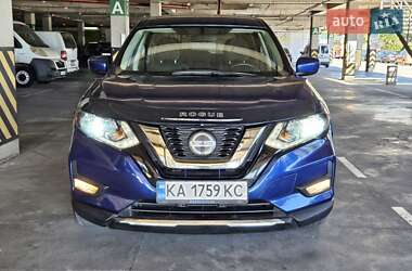 Внедорожник / Кроссовер Nissan Rogue 2017 в 