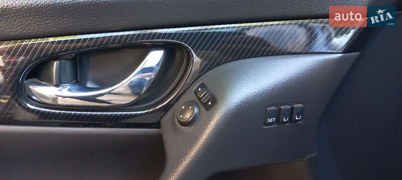 Внедорожник / Кроссовер Nissan Rogue 2018 в Кропивницком