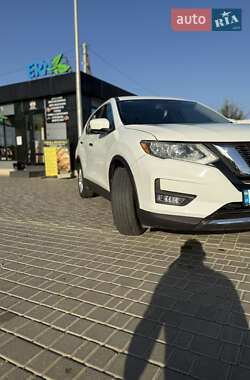 Внедорожник / Кроссовер Nissan Rogue 2017 в Одессе