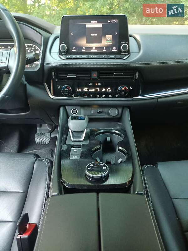 Внедорожник / Кроссовер Nissan Rogue 2022 в Днепре