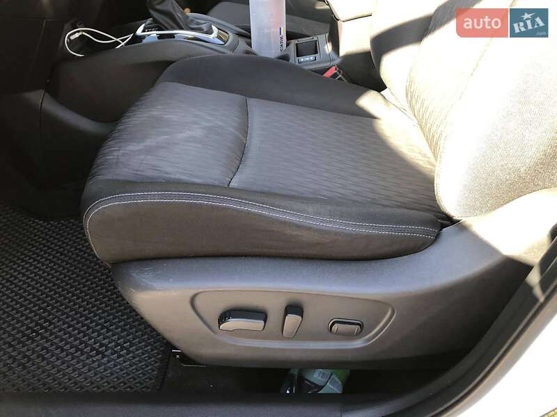 Внедорожник / Кроссовер Nissan Rogue 2018 в Хмельницком