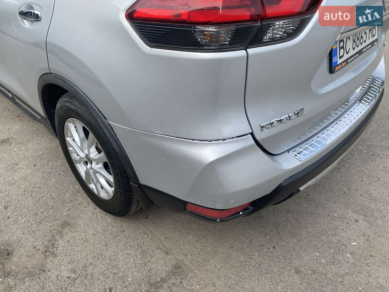 Внедорожник / Кроссовер Nissan Rogue 2017 в Львове