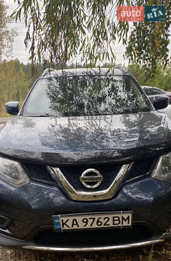 Внедорожник / Кроссовер Nissan Rogue 2015 в Киеве